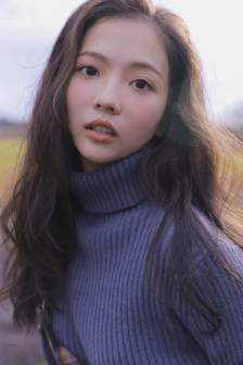 小泉彩迅雷